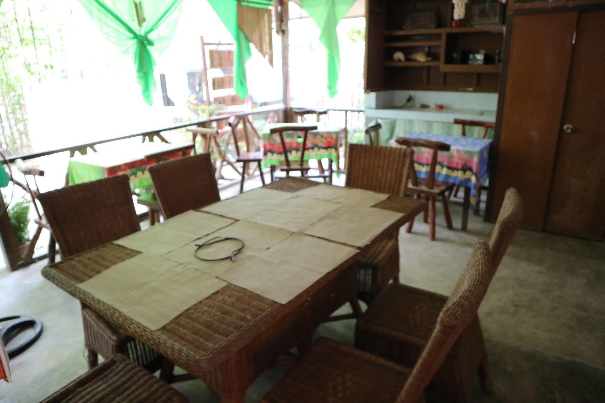 Antonio Village Pension And Cafe エルニド エクステリア 写真