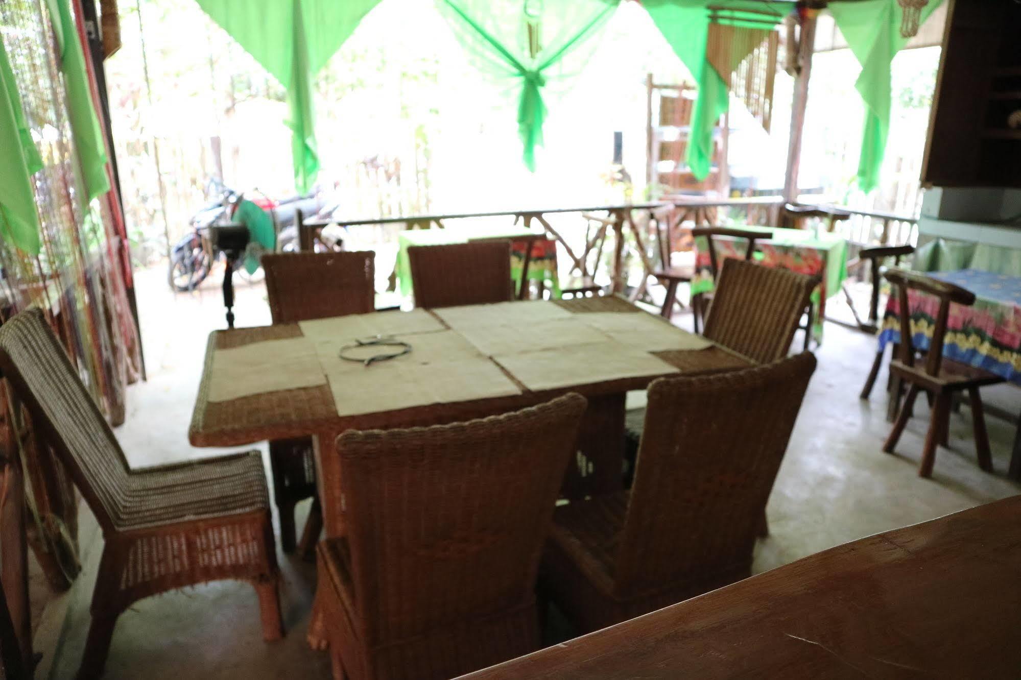 Antonio Village Pension And Cafe エルニド エクステリア 写真