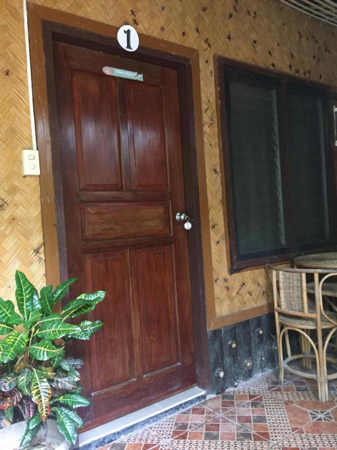 Antonio Village Pension And Cafe エルニド エクステリア 写真